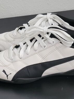 Puma Men's White and Black Low-Top Sneakers